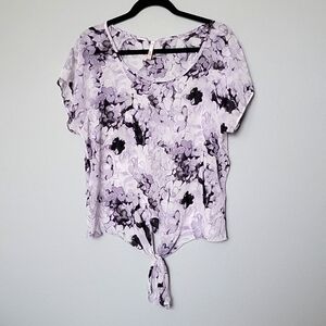 Bjewel Artsy Abstract Watercolor Floral Y2K top medium